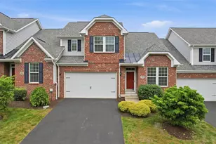306 Trafalgar Square, Cranberry Township, PA 16066 - Photo 1