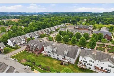 306 Trafalgar Sq, Cranberry Township, PA 16066 - Photo 40