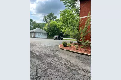 510 N Main St #10, Butler, PA 16001 - Photo 2