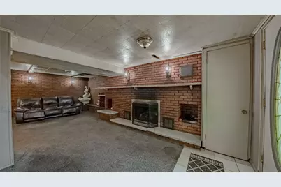 161 Schaffer Ave, Speers Boro, PA 15022 - Photo 10