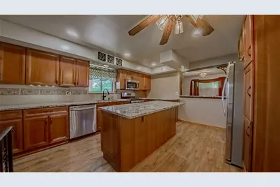 161 Schaffer Ave, Speers Boro, PA 15022 - Photo 2