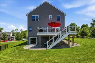 1001 Blackhawk Dr, Middlesex Township, PA 16059 - Photo 2