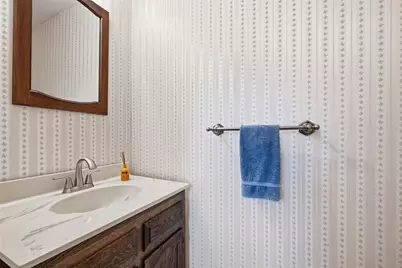 2828 Bingham Dr, Pittsburgh, PA 15241 - Photo 6