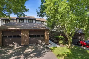 2828 Bingham Dr, Pittsburgh, PA 15241 - Photo 1