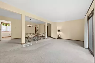 2828 Bingham Dr, Pittsburgh, PA 15241 - Photo 12