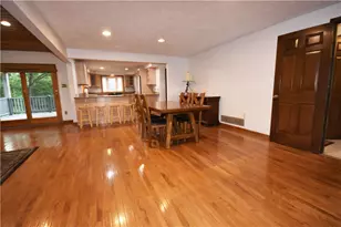 1733 Hathaway Ln, Pittsburgh, PA 15241 - Photo 8