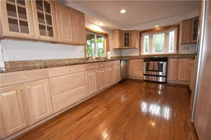 1733 Hathaway Ln, Pittsburgh, PA 15241 - Photo 16