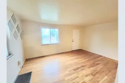 1152 Woodbine St, Pittsburgh, PA 15201 - Photo 8