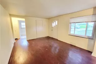 1115 Woodbine St, Pittsburgh, PA 15201 - Photo 4