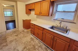1115 Woodbine St, Pittsburgh, PA 15201 - Photo 12
