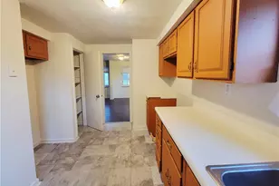 1115 Woodbine St, Pittsburgh, PA 15201 - Photo 10