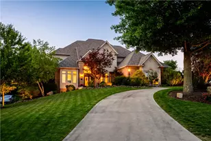 121 Doubletree Dr, Peters Township, PA 15367 - Photo 2