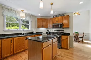 306 Hillcrest Dr, Cranberry Township, PA 16066 - Photo 10