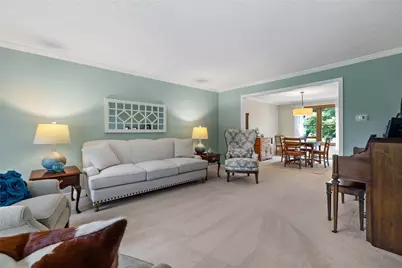 306 Hillcrest Drive, Cranberry Township, PA 16066 - Photo 6