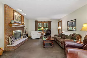 306 Hillcrest Dr, Cranberry Township, PA 16066 - Photo 14
