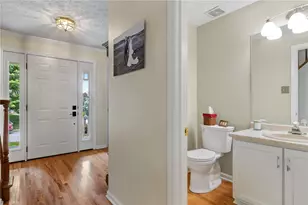 306 Hillcrest Dr, Cranberry Township, PA 16066 - Photo 4