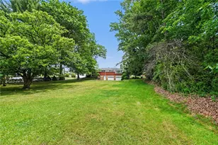 906 Bridge Ave, Hempfield Township, PA 15601 - Photo 30