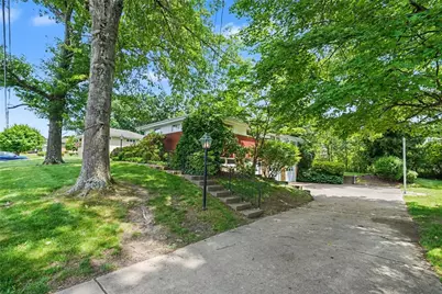 906 Bridge Ave, Hempfield Township, PA 15601 - Photo 2
