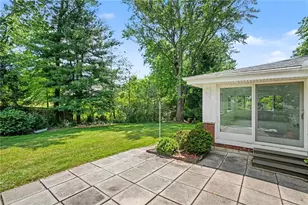 906 Bridge Ave, Hempfield Township, PA 15601 - Photo 28