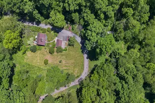 2951 Phillips Dr, Lower Burrell, PA 15068 - Photo 18