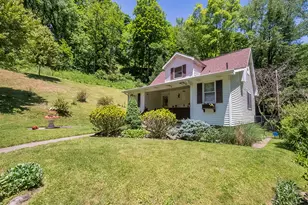 2951 Phillips Dr, Lower Burrell, PA 15068 - Photo 2