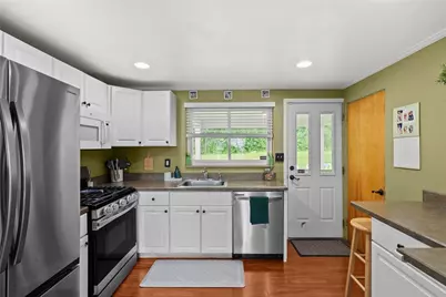 1431 Overdale Dr, West Homestead, PA 15120 - Photo 12