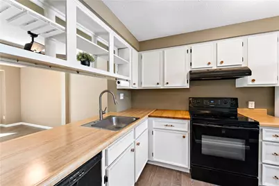 45 Shadow Dr, Pittsburgh, PA 15227 - Photo 10