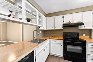 45 Shadow Dr, Pittsburgh, PA 15227 - Photo 10