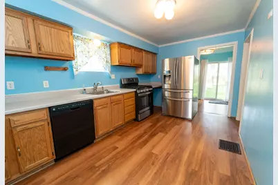 917 Tyndall Street, Pittsburgh, PA 15204 - Photo 8