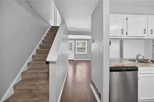 282 Scott Ln, Peters Township, PA 15367 - Photo 6