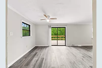 216 Magill Road, Zelienople, PA 16063 - Photo 6
