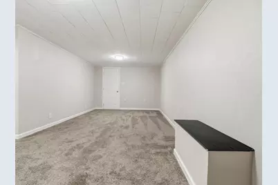 5255 Elmwood Dr, Pittsburgh, PA 15227 - Photo 26