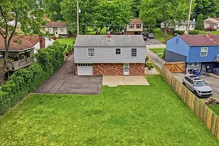 5255 Elmwood Dr, Pittsburgh, PA 15227 - Photo 2