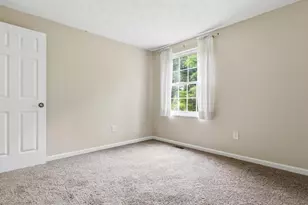 5255 Elmwood Dr, Pittsburgh, PA 15227 - Photo 18