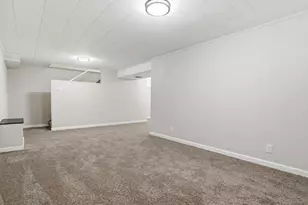 5255 Elmwood Dr, Pittsburgh, PA 15227 - Photo 28