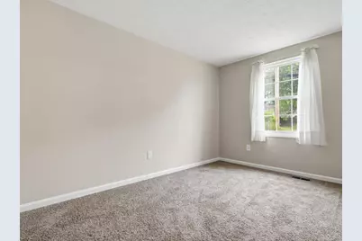 5255 Elmwood Dr, Pittsburgh, PA 15227 - Photo 18