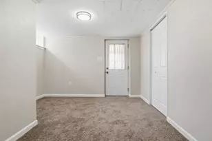 5255 Elmwood Dr, Pittsburgh, PA 15227 - Photo 30