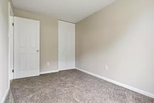 5255 Elmwood Dr, Pittsburgh, PA 15227 - Photo 20