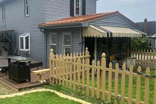 223 Hoeveler, Springdale Boro, PA 15144 - Photo 4