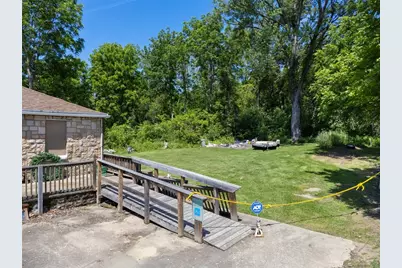 1065 University Dr, Connellsville, PA 15425 - Photo 10