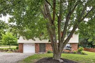 146 Nursery Ln, Jefferson Township, PA 16002 - Photo 4