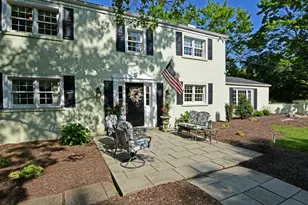 110 Chapel Knoll Dr, Pittsburgh, PA 15238 - Photo 2