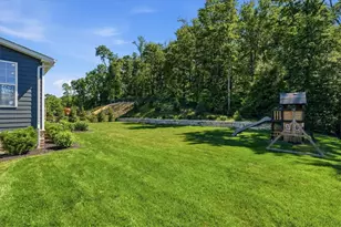127 Abigail Dr, Adams Township, PA 16046 - Photo 36