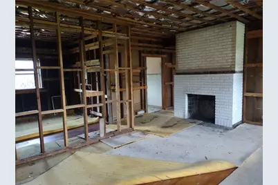 1035 Ohio Street, Jeannette, PA 15644 - Photo 20