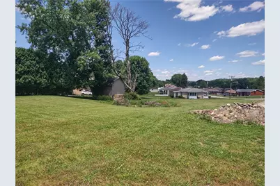 1035 Ohio Street, Jeannette, PA 15644 - Photo 10