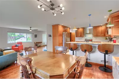 9198 Foxhunt Rd, Pittsburgh, PA 15237 - Photo 10