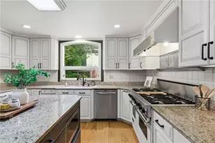 303 Cornwall Dr, Pittsburgh, PA 15238 - Photo 14
