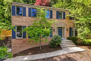 303 Cornwall Dr, Pittsburgh, PA 15238 - Photo 2
