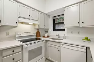 1110 Palo Alto St, Pittsburgh, PA 15212 - Photo 16