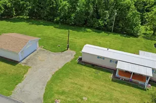 128 Roskovich, Belle Vernon, PA 15012 - Photo 2